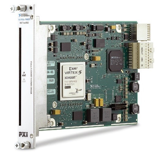 Obr. 2 FPGA moduly NI FlexRIO nabízejí technologii pro přímou výměnu toku dat mezi sebou (peer-to-peer streaming)
